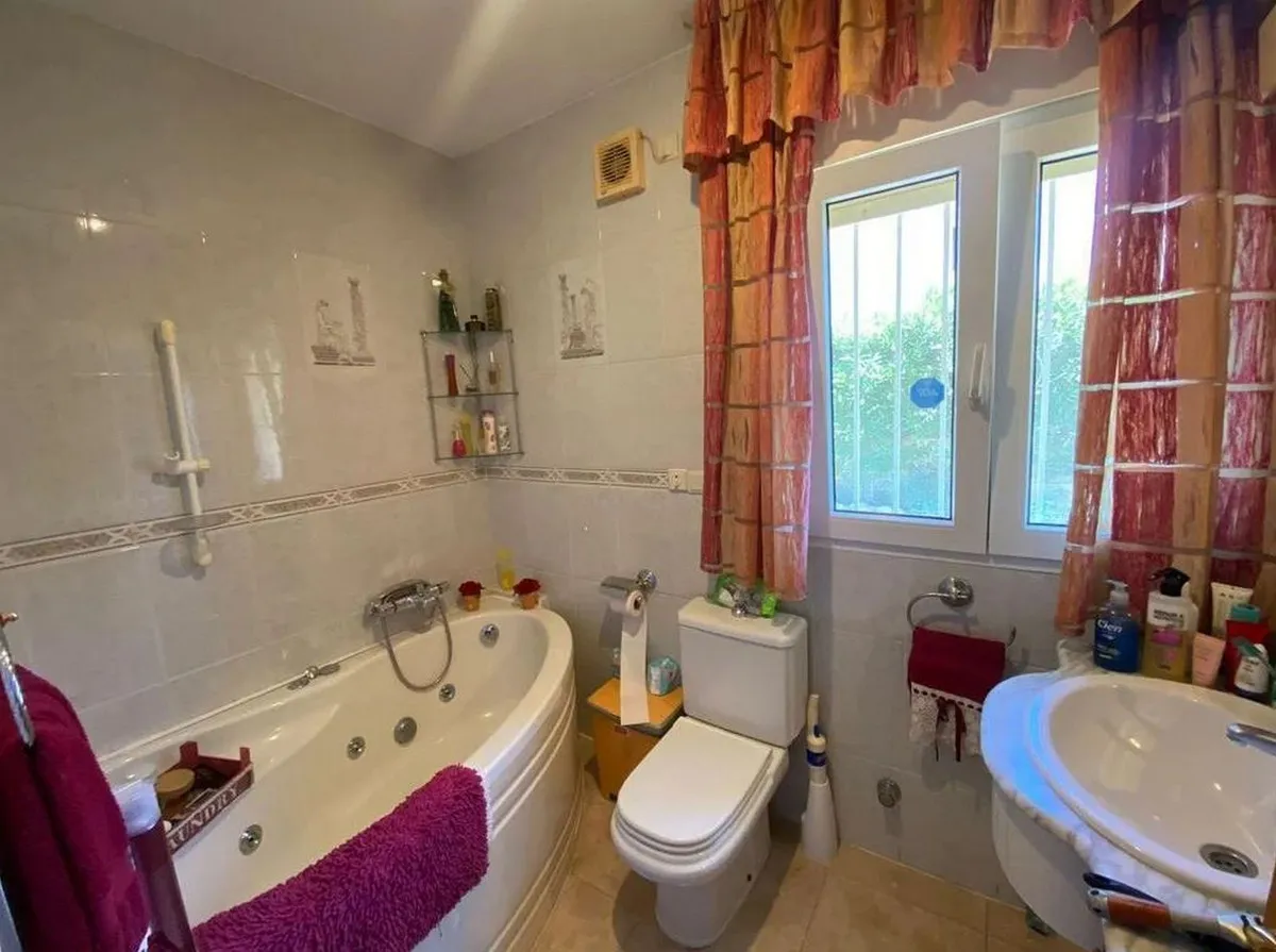 5e1d204b-53f1-40dd-894d-dbcbed1494a6