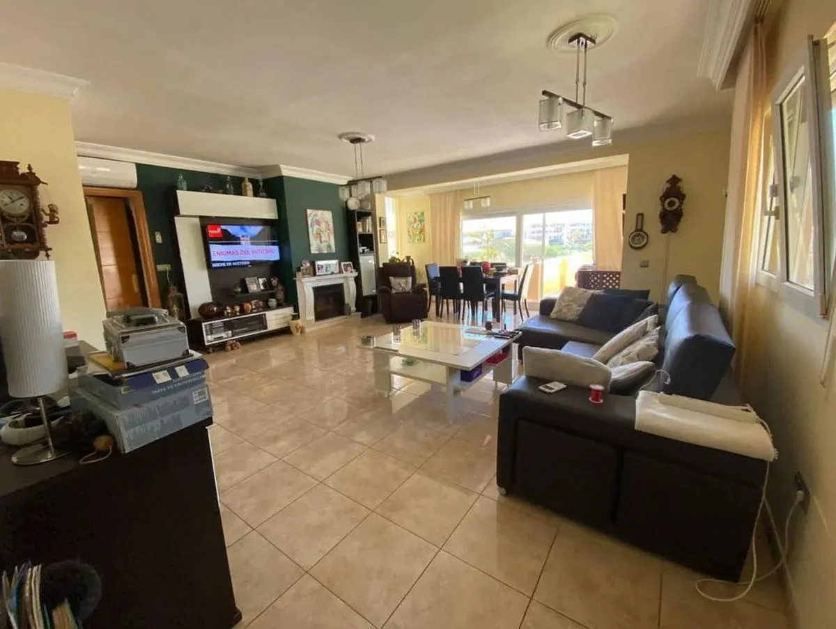 e2f55feb-a3bb-4daf-bce1-1aa4c1e588c5