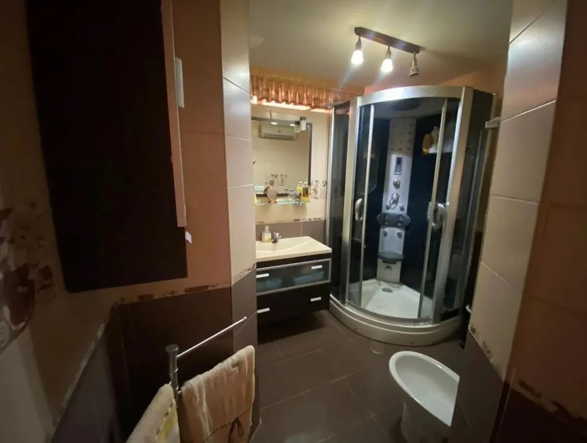 e6c65de8-b058-4f42-bfe5-edba66a98fcb