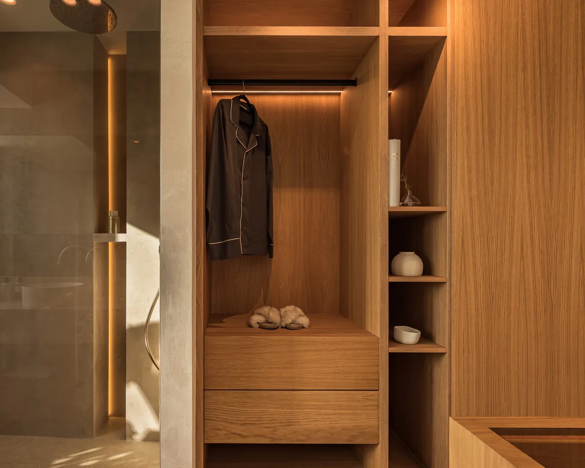 4d16fd4b-9df6-41a9-8298-69aa79406968