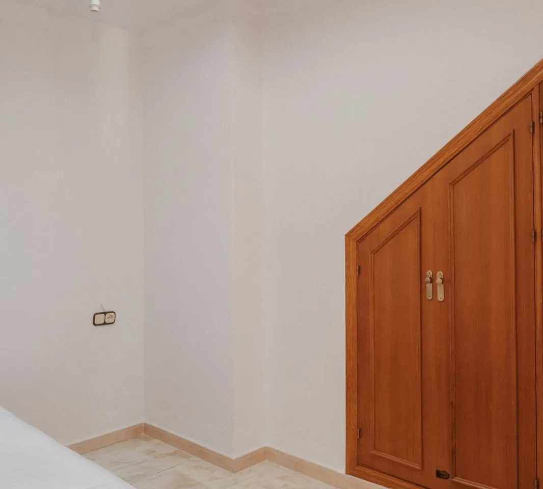 e619ef04-846b-4a23-aa27-f5500b682f25