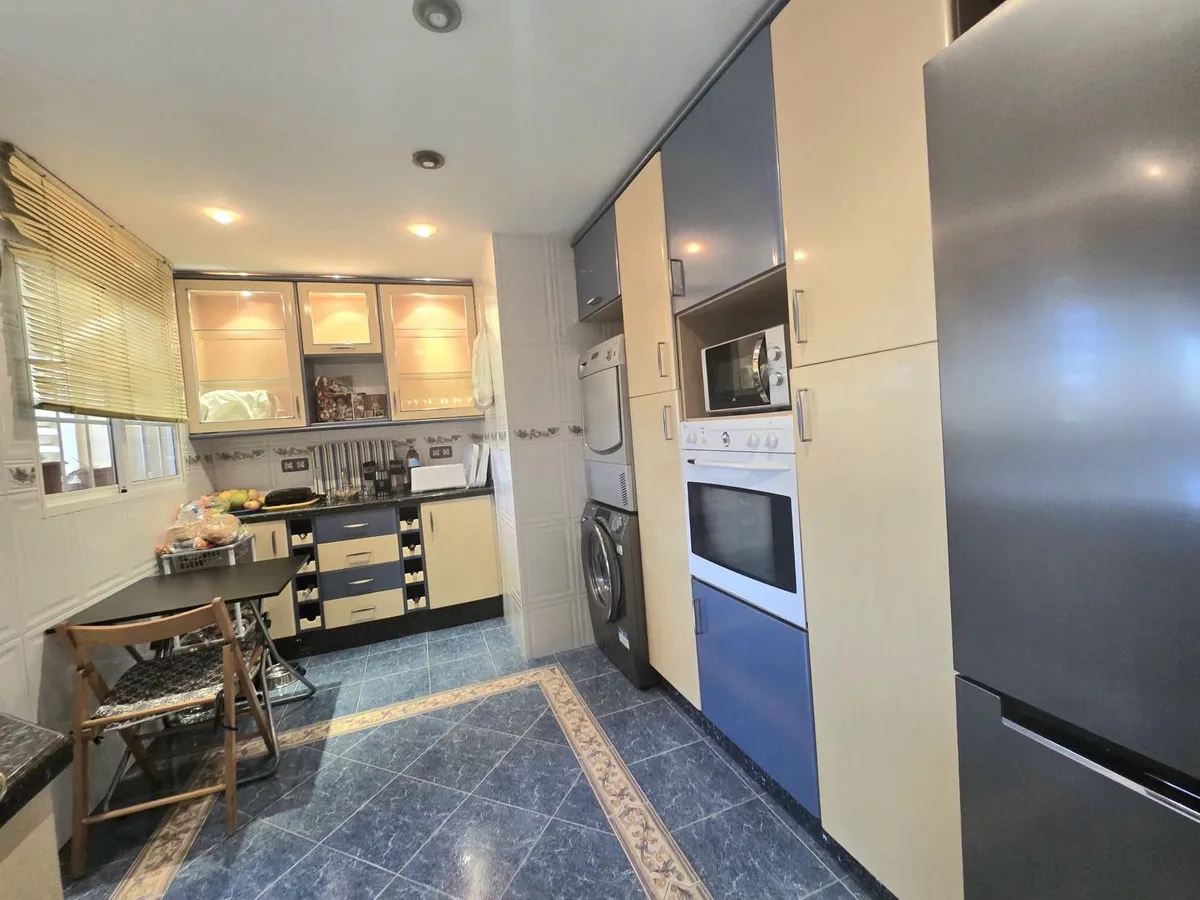 c60c8bbc-4743-4cb0-965d-f97276fd7b3b