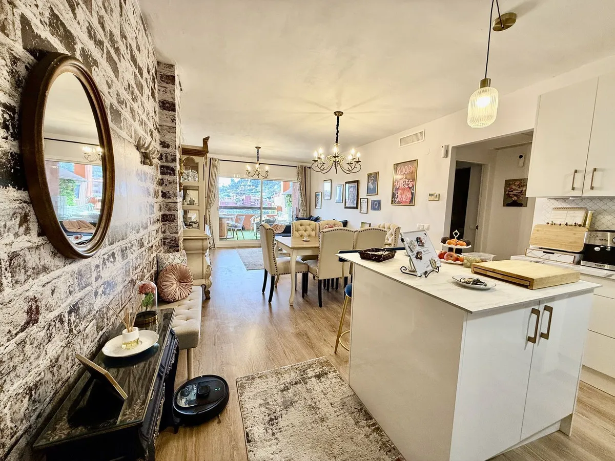 5f3f2a12-3837-40de-b675-d86bfb3ea809