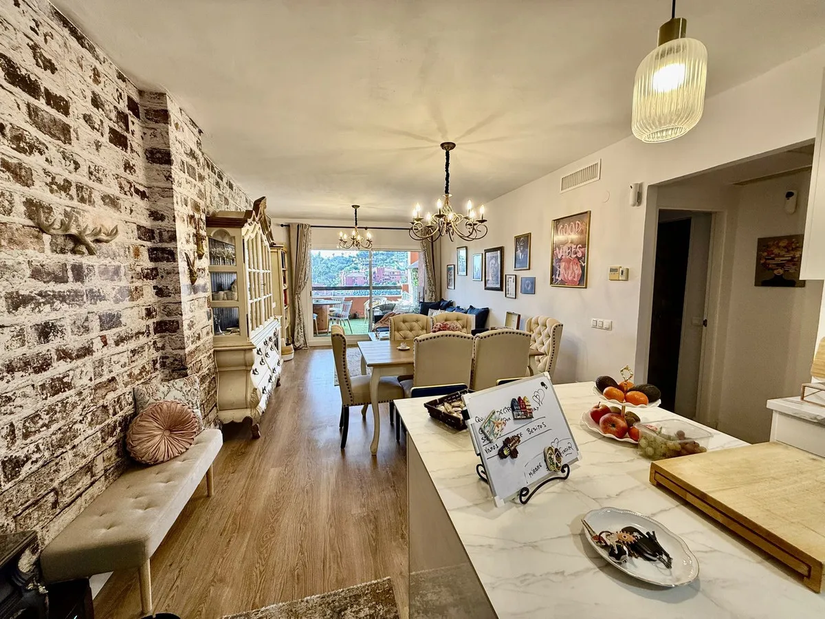 8fbed59f-b6bb-4bb8-a012-ece6091f1916