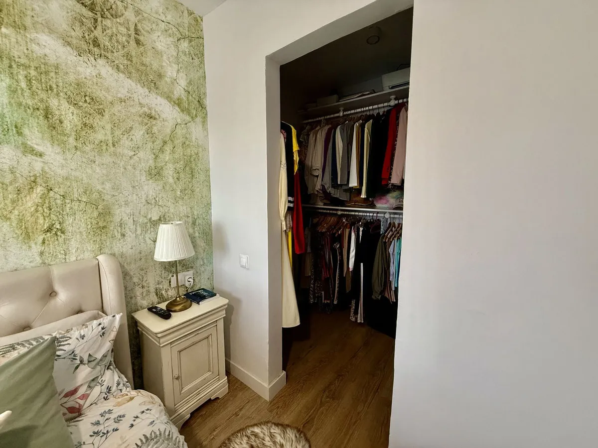 f0dfcf8b-6ea8-4d4e-8e8d-42979ec87833