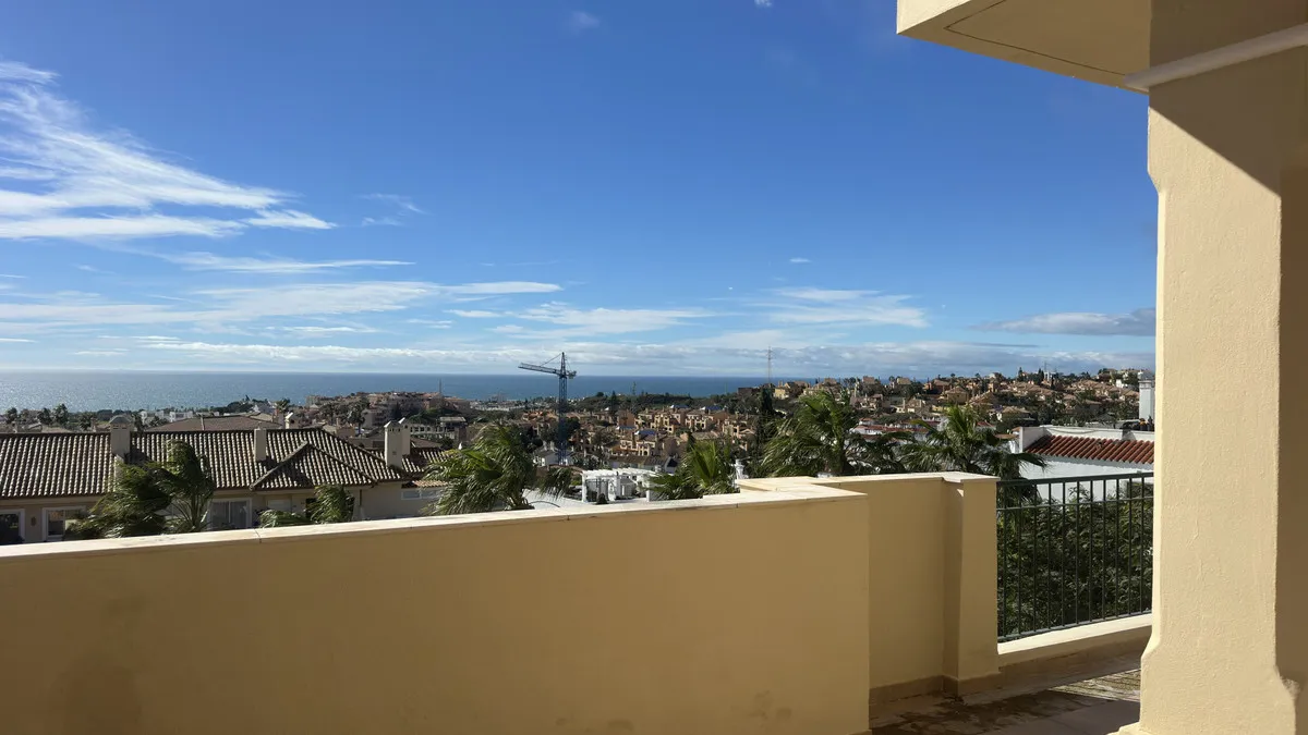 8b733180-1c75-4c85-ac19-1ba46a3717e1