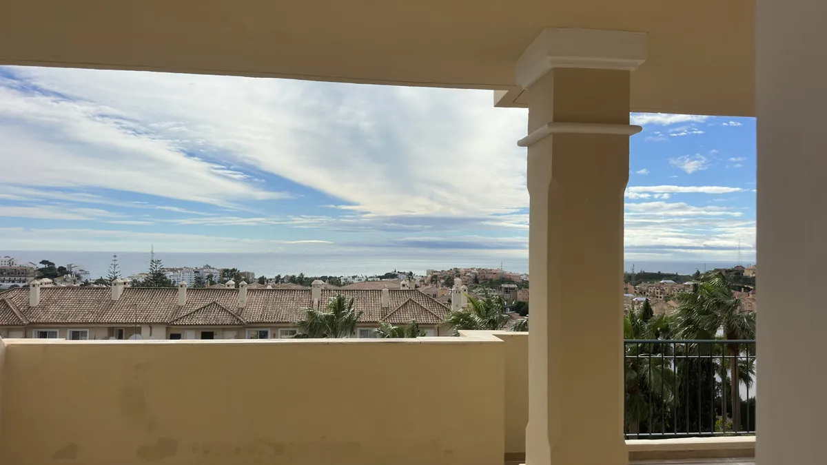 e2014a3a-633b-4dc8-8073-687282cbf5e8