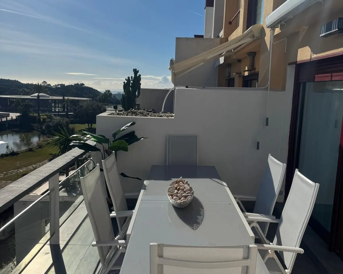 7ce39940-b1d2-4f31-97ed-556c967f533f