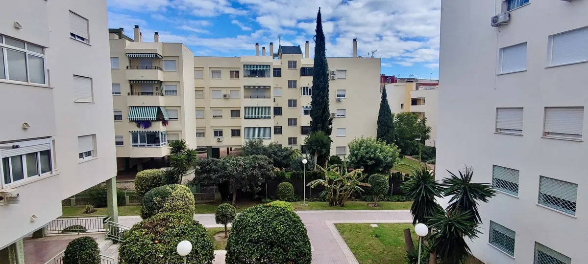 a7f9953d-991d-4d95-842c-be3338592ff2