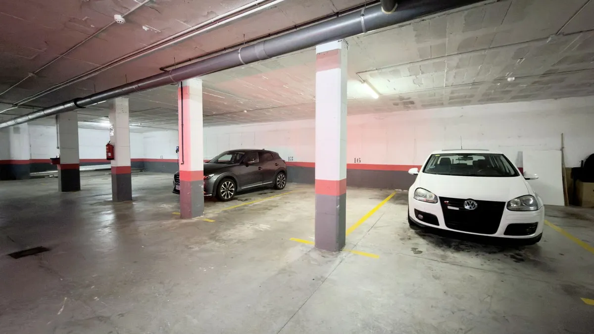 1eaab602-be3d-4556-8b70-f18de03e2a00