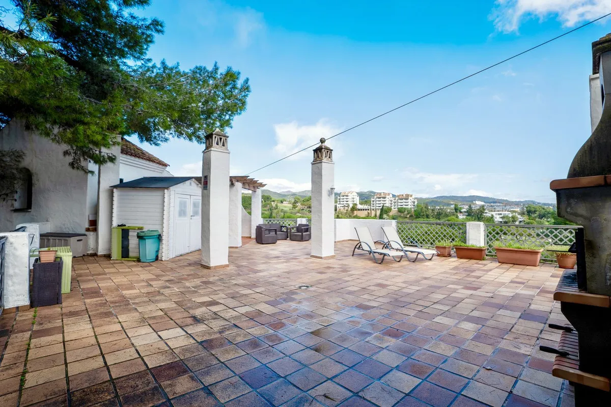 38e4f4f7-bbf1-4064-9c2f-6899c77fca59