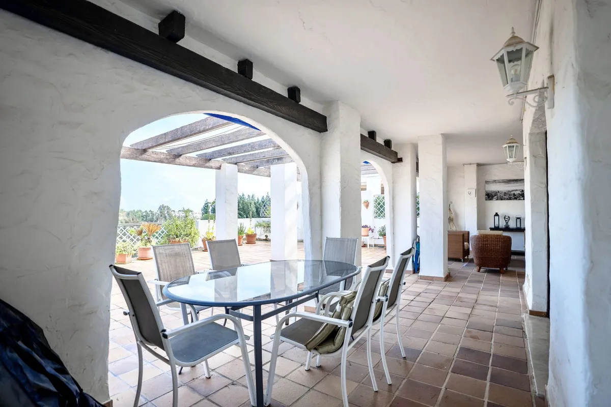 7483d757-44ca-47bc-832b-8a1261954a42