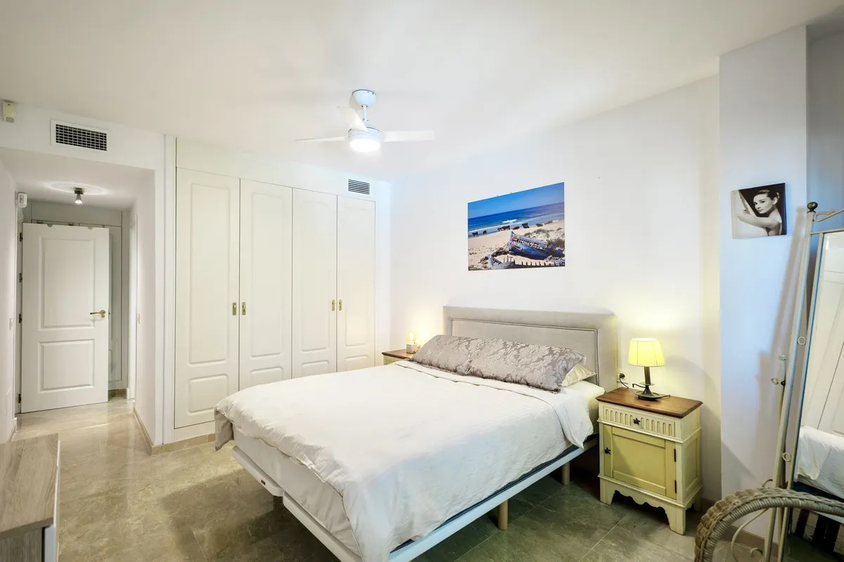 92e05bf6-93f3-482c-a7f5-80c4032b2054