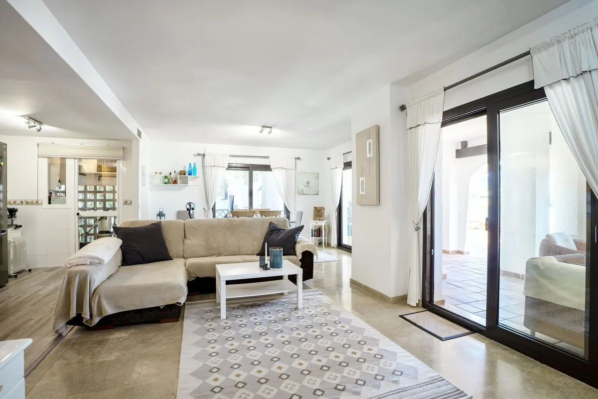 973dd584-4e77-4473-b386-7c298d54b64f