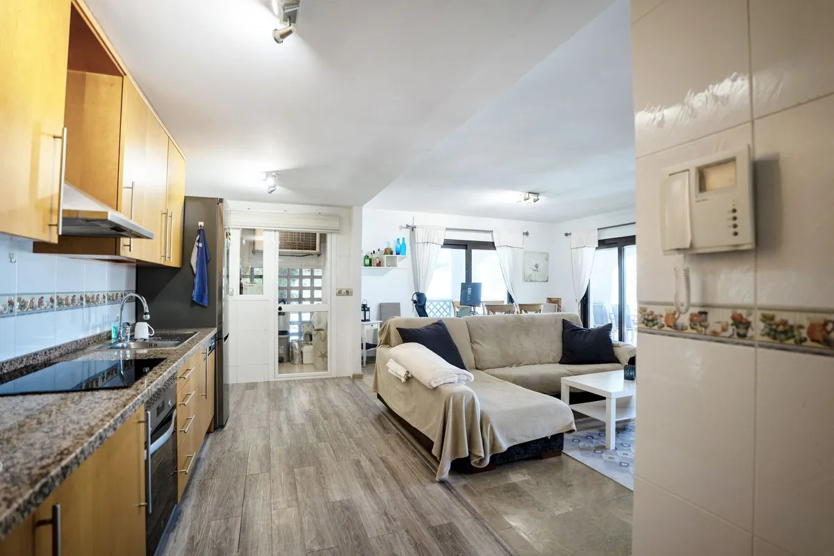 ad931b4c-22f6-4d0a-85ee-b7b1f142295c