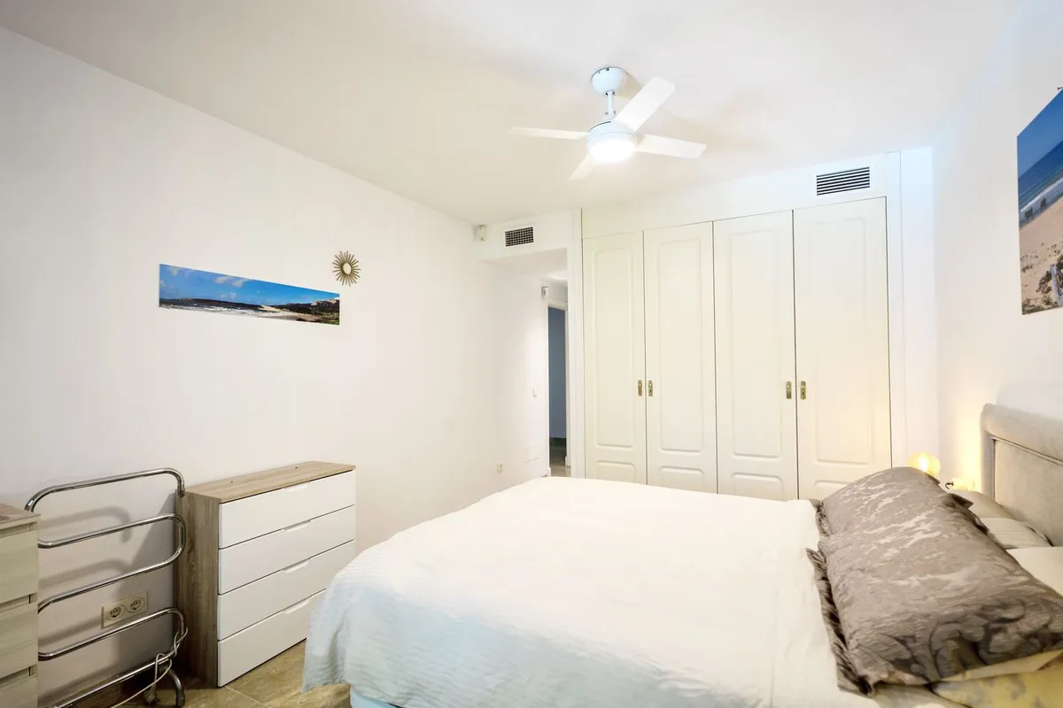 f523e2ef-1a7a-47fd-ba85-b846e6f4957f