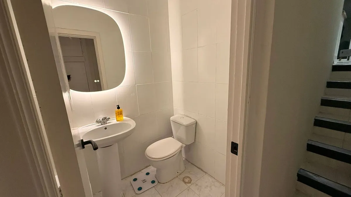 e5b7bc46-671b-45d9-b85a-1b3852823641