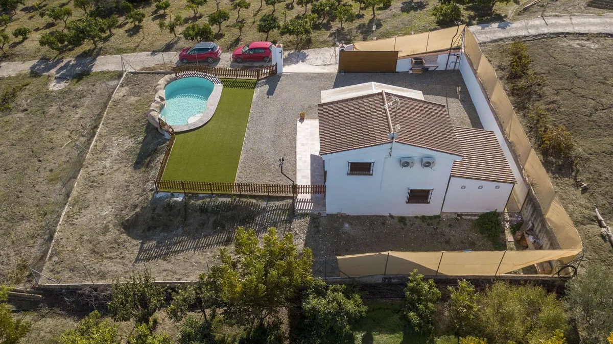 10e0ff2f-8786-4380-8d98-f3df83dbd95e