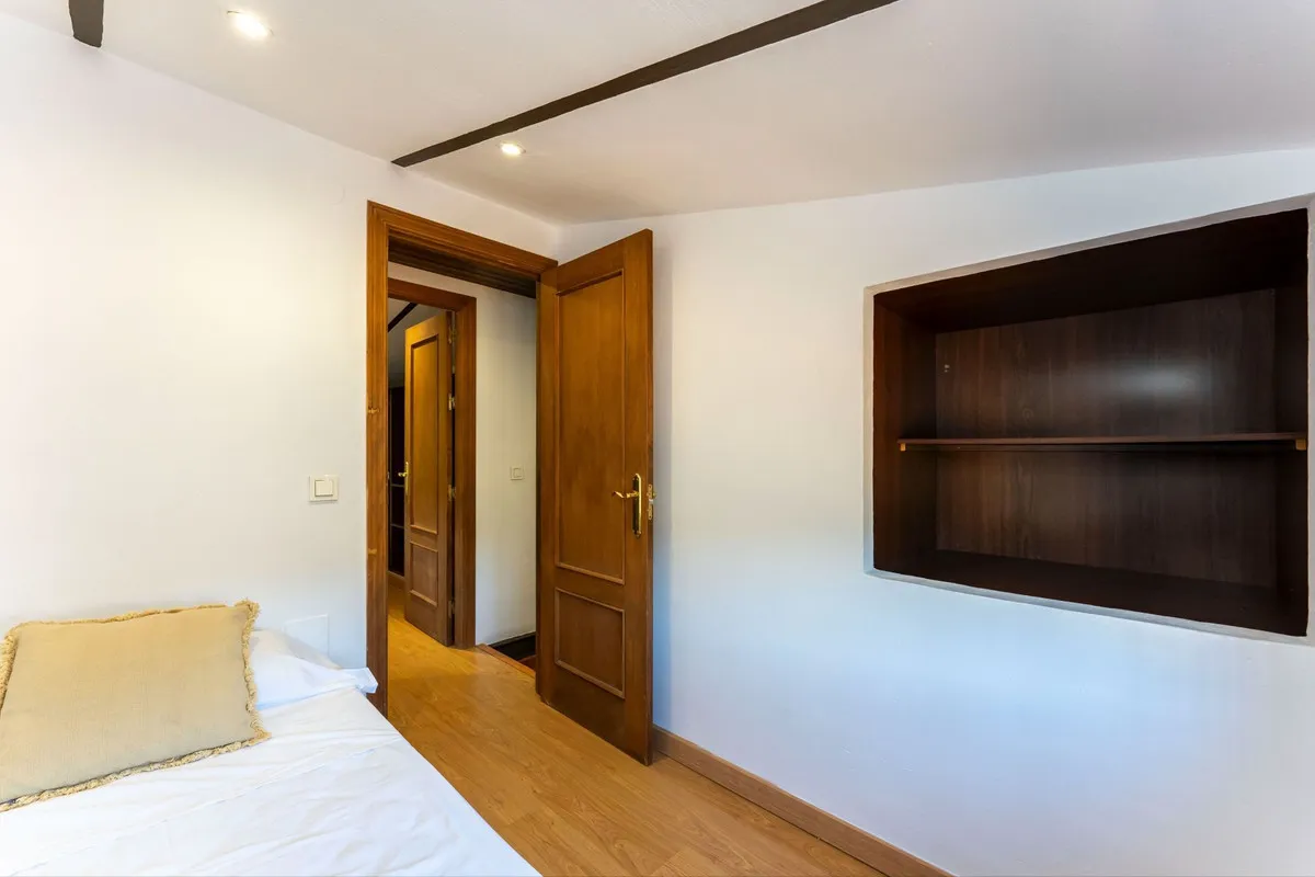 e1120010-8b91-4ee0-b9bc-ff97c4cc6dfb