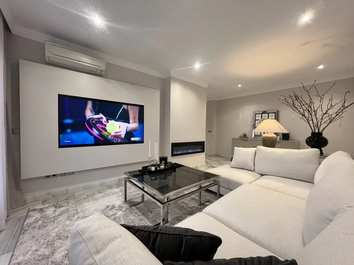 Elegant Natural Retreat: Parque Botánico Apartment