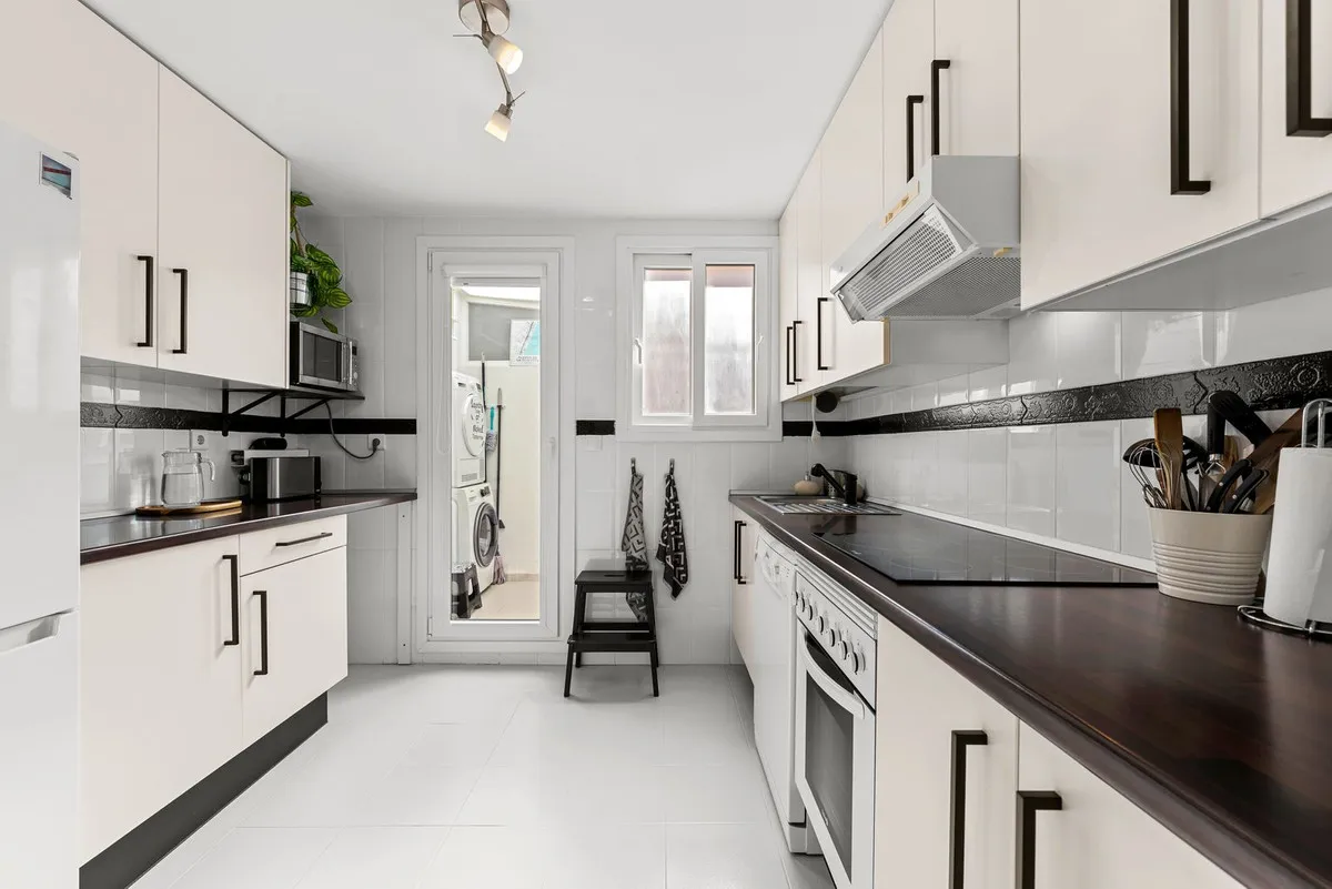 df46feef-c204-4d93-b27f-cbeb9d046998