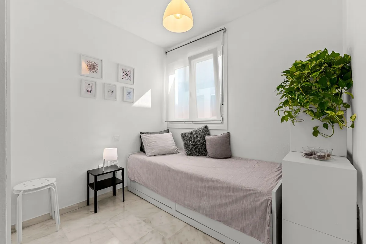 f0d20a2a-f5f1-4173-8921-1d66db0fbd28