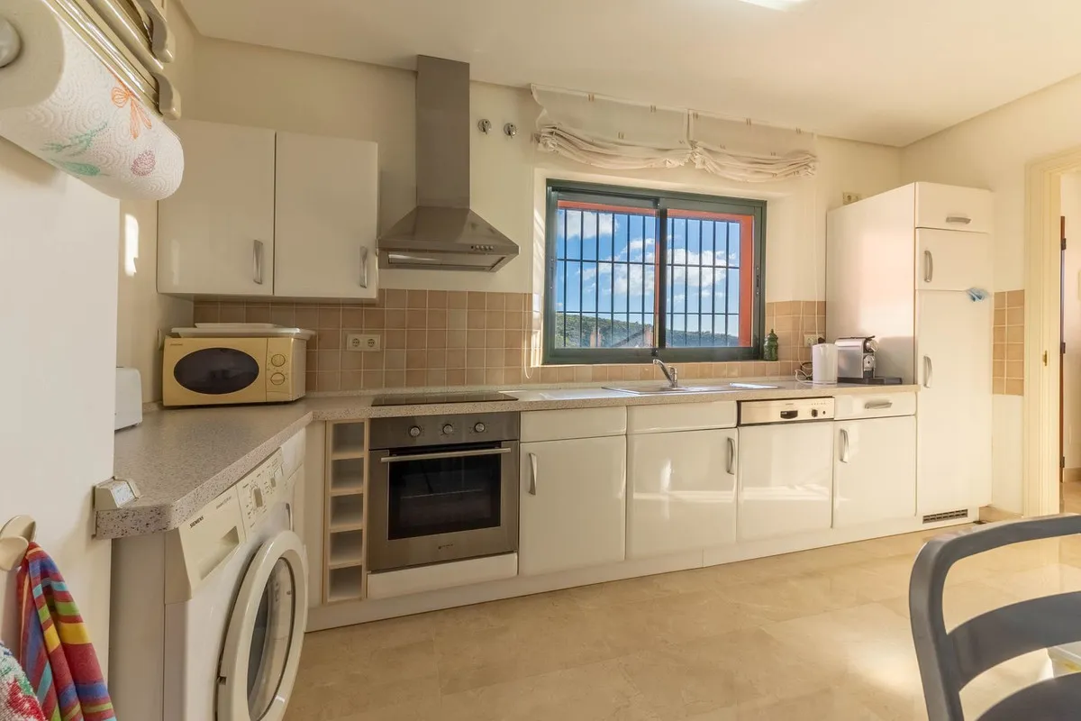 ae0dcae1-2e19-4af3-8674-662da228c847