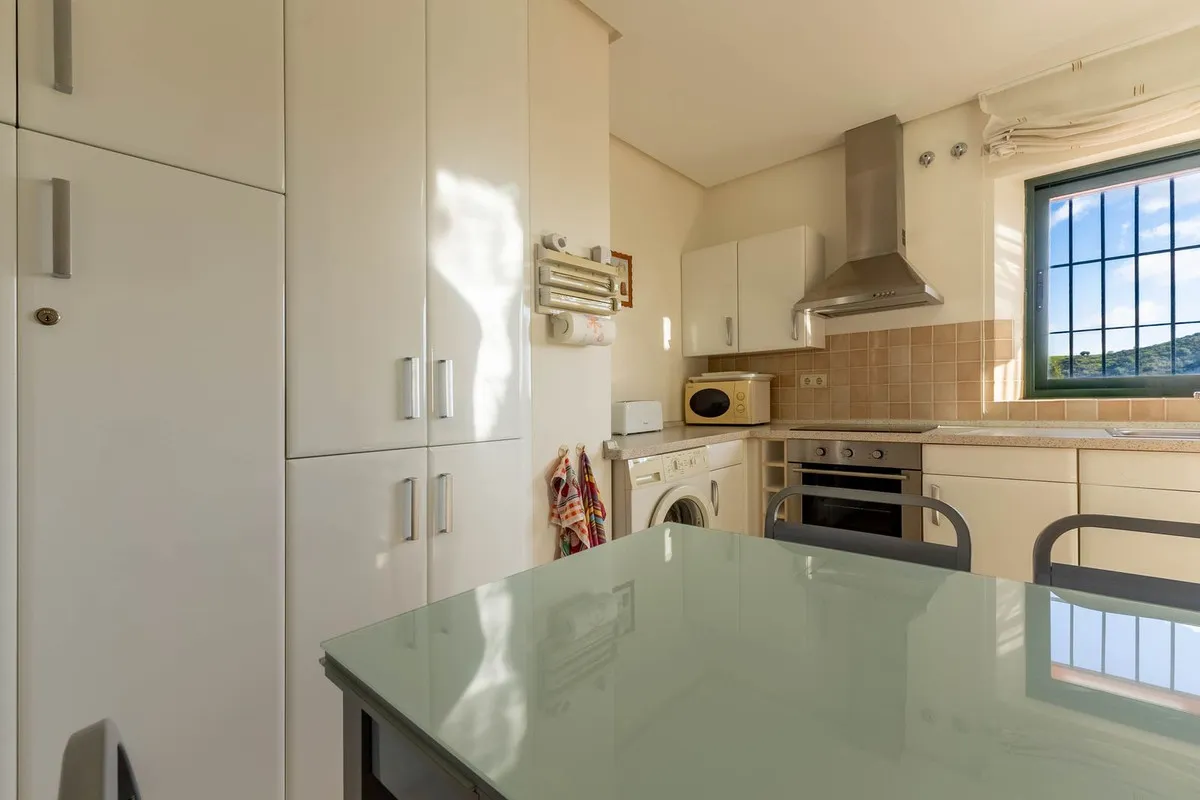 f10a9904-e9e4-4226-a39c-b79fa8ad4092