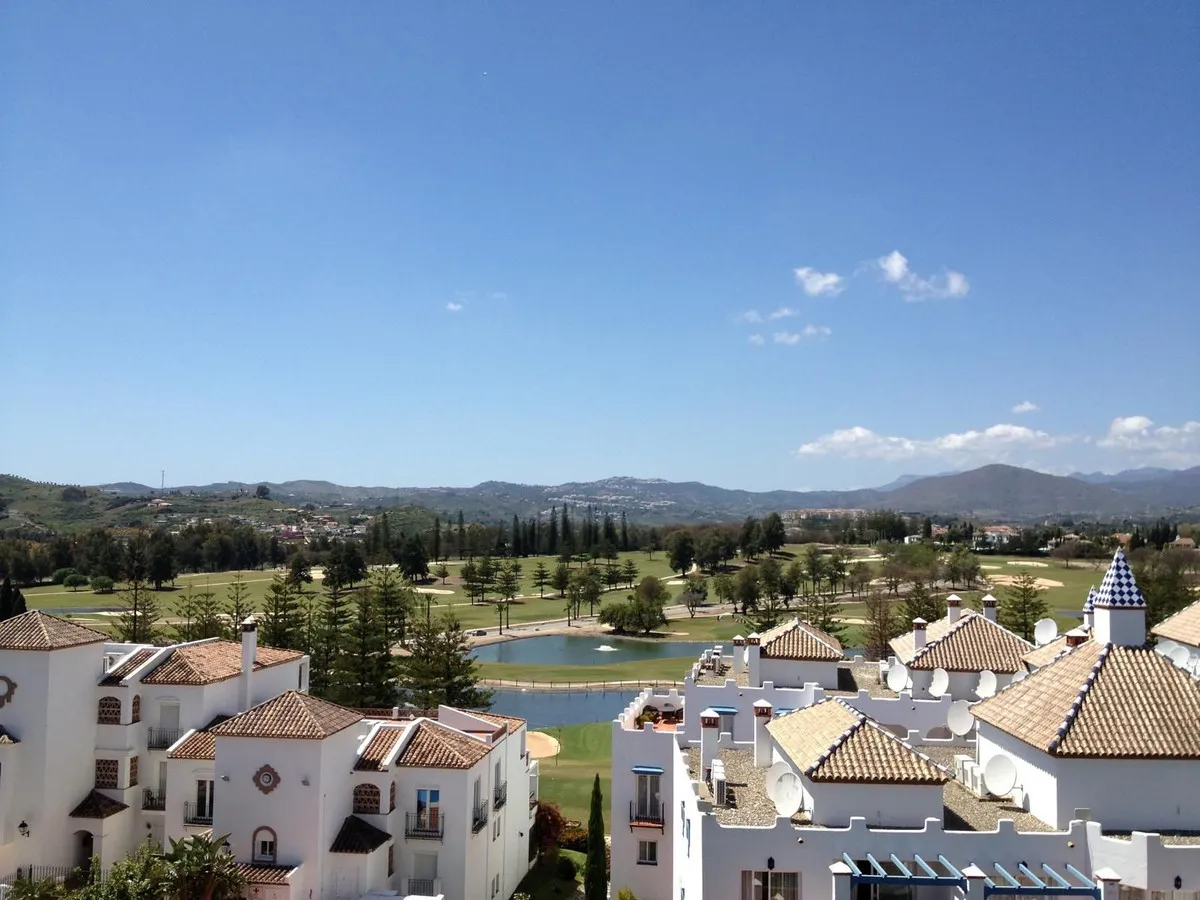 Spacious Mijas Golf Penthouse with Scenic Views