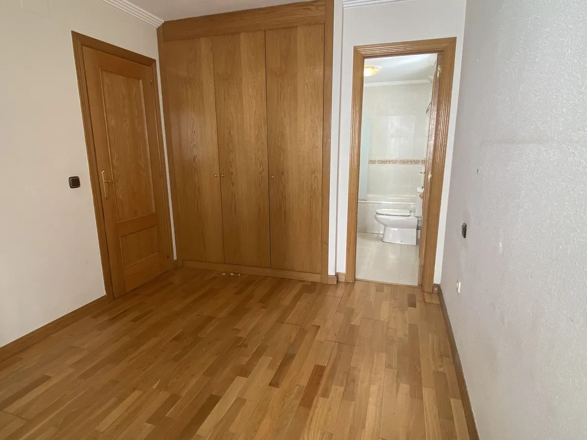 e154b462-d095-4e03-ae57-801423b99a49