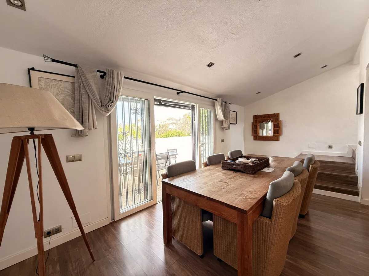 7520c4a9-cdc9-4ec7-8ebc-c3ce548407e4