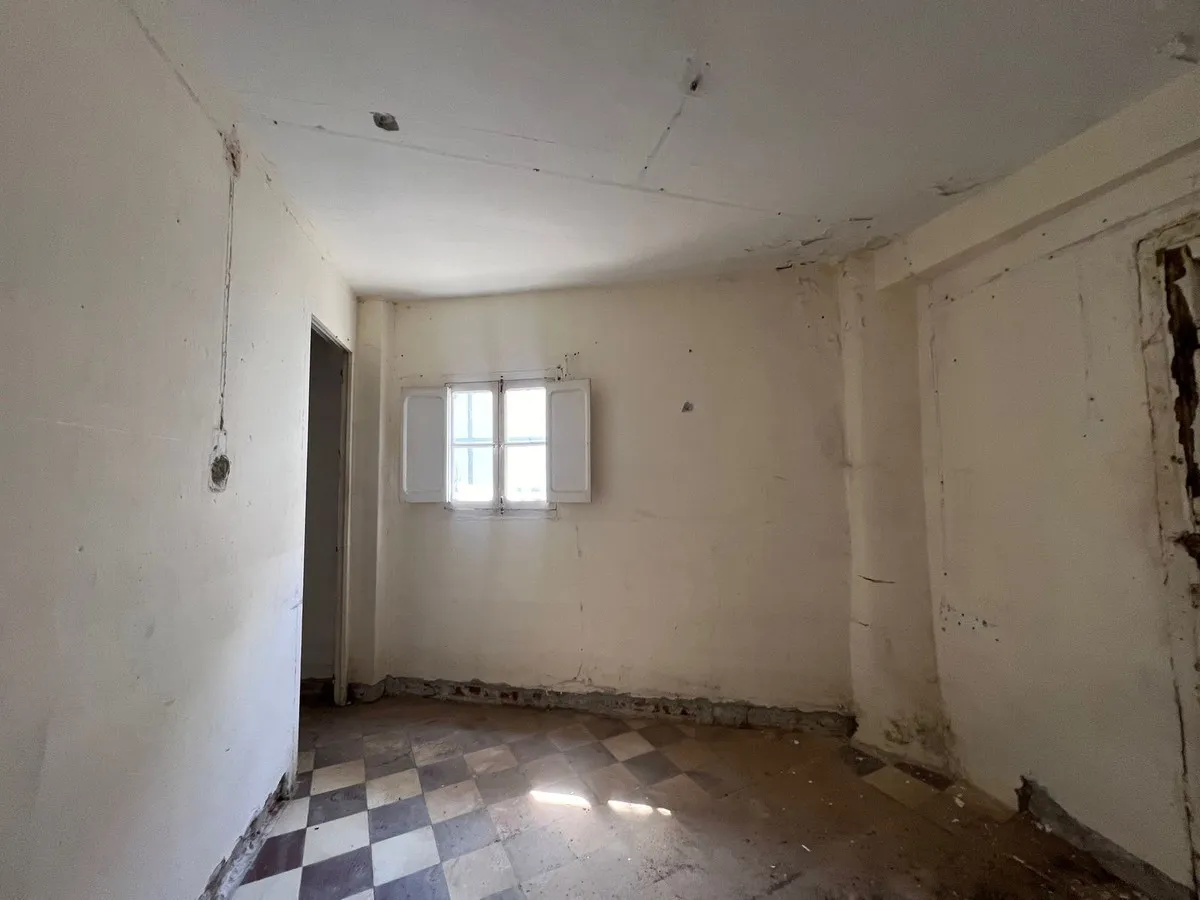 99340498-6da9-4749-bcb5-d619e93a4f8e