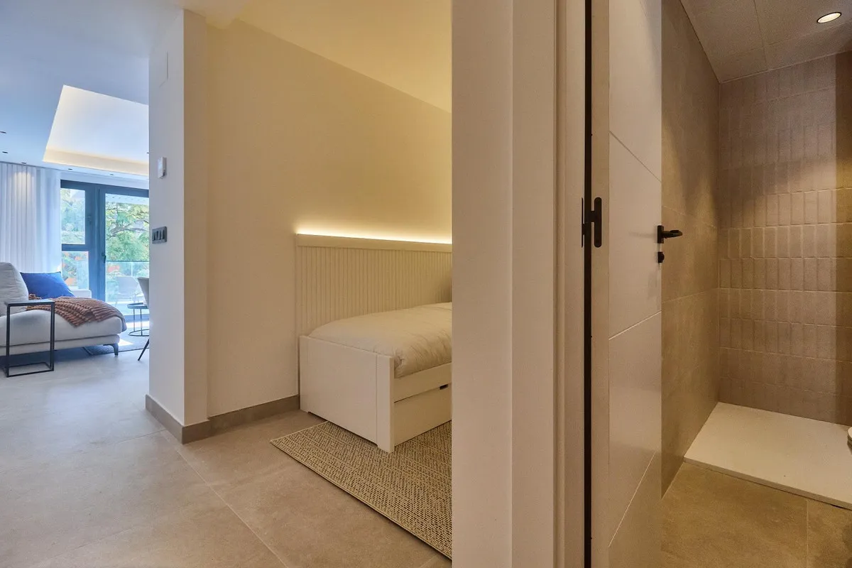 df0d0b71-4644-4e4a-aef6-e166be9b29a2