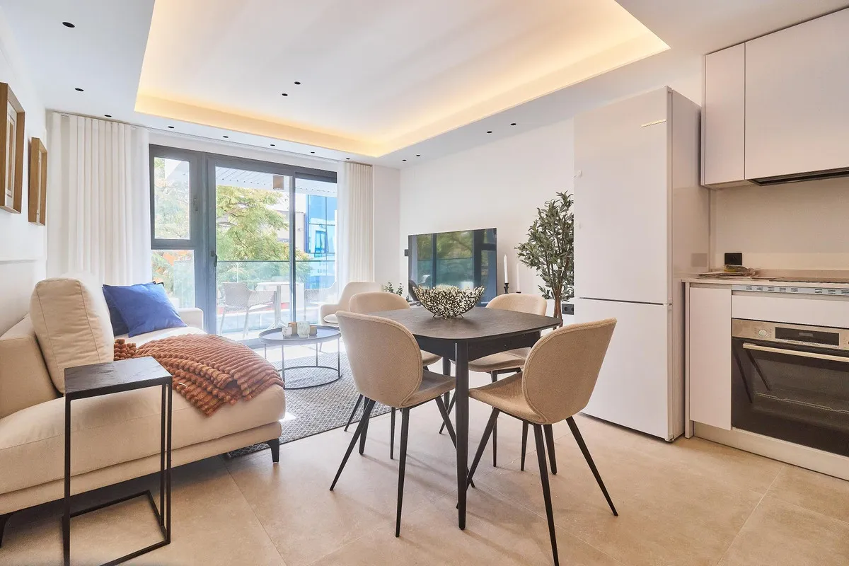 f430d487-aea7-4f2b-9031-010150041c0e