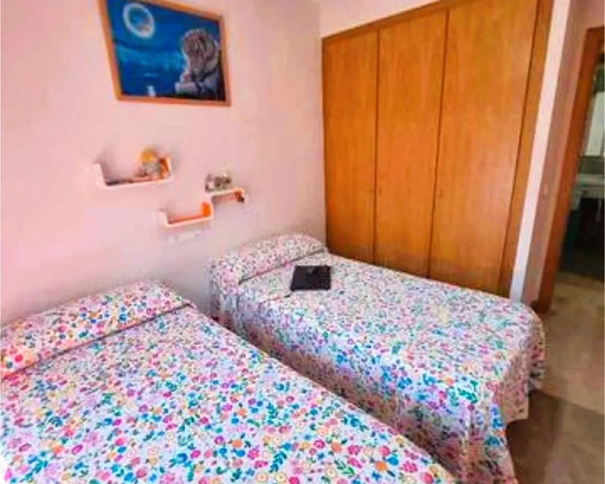 4d374b48-740c-4d6e-bfa7-3952544fcaaf