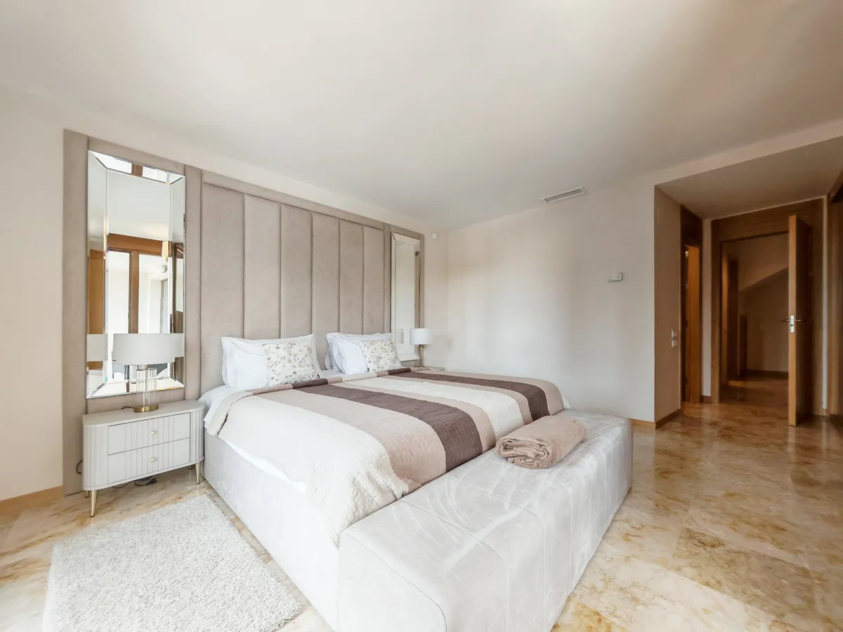 0c2ff538-77c2-4cd0-897b-fe1470f5ba9b