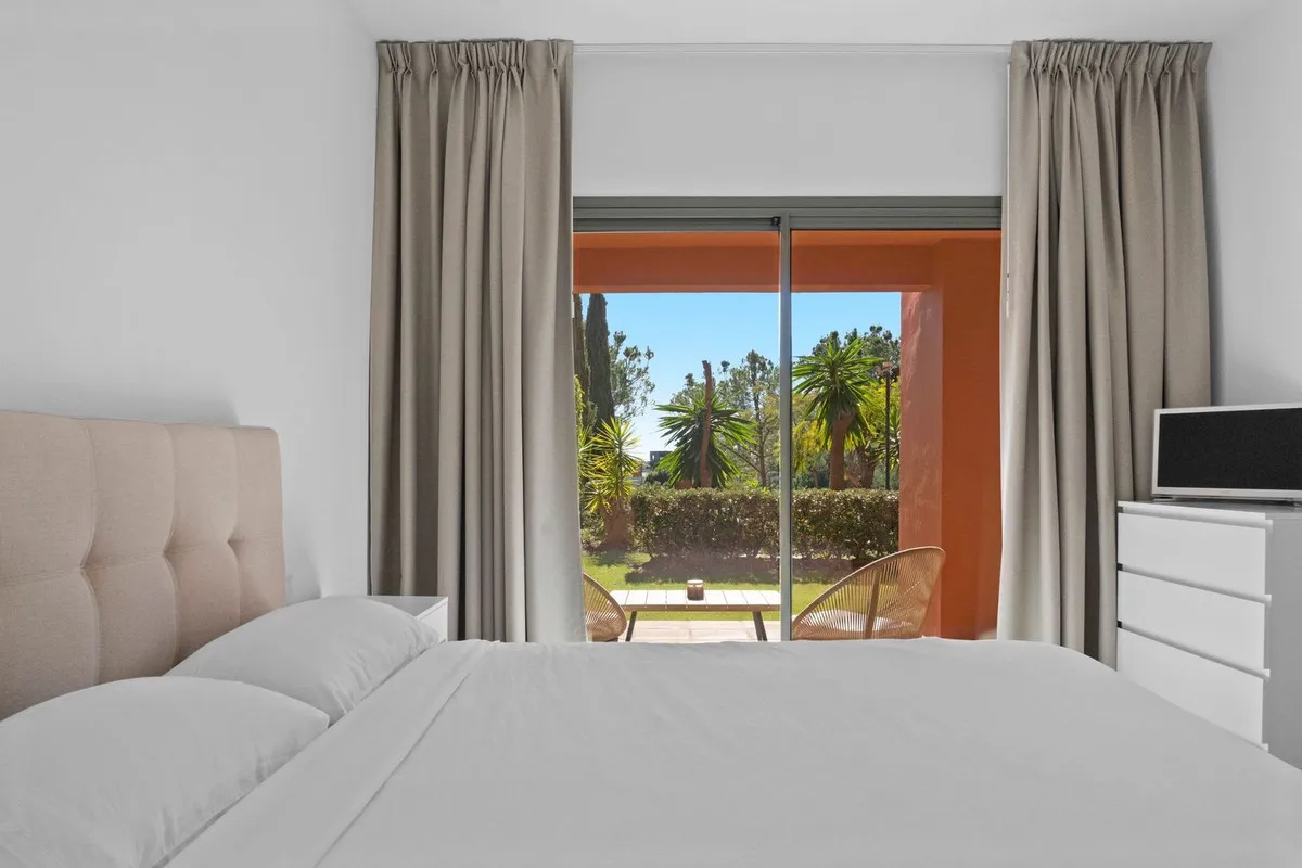 858f5e73-9830-43c8-bf06-978bb9ed599e