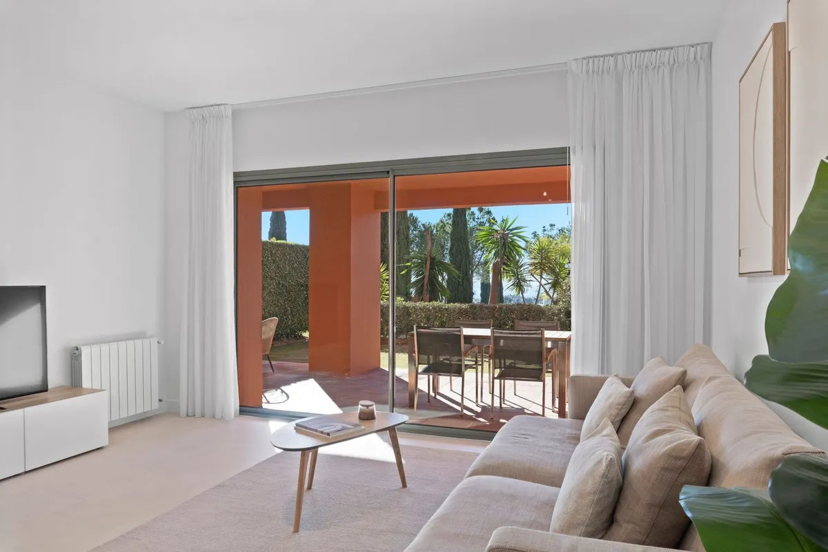 8e7998c0-637d-4ea7-9b06-4ea87091b905