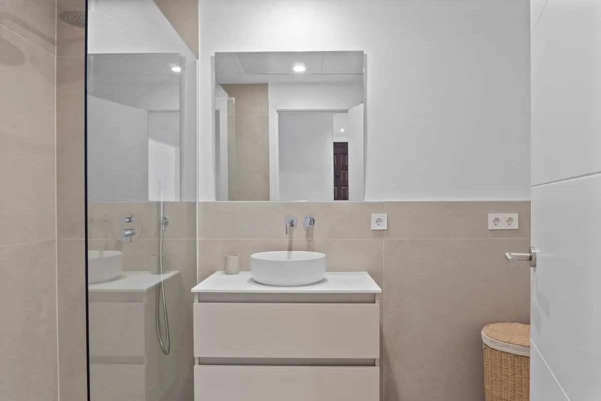 989e84d4-5195-4539-8b36-eb70ca43c231