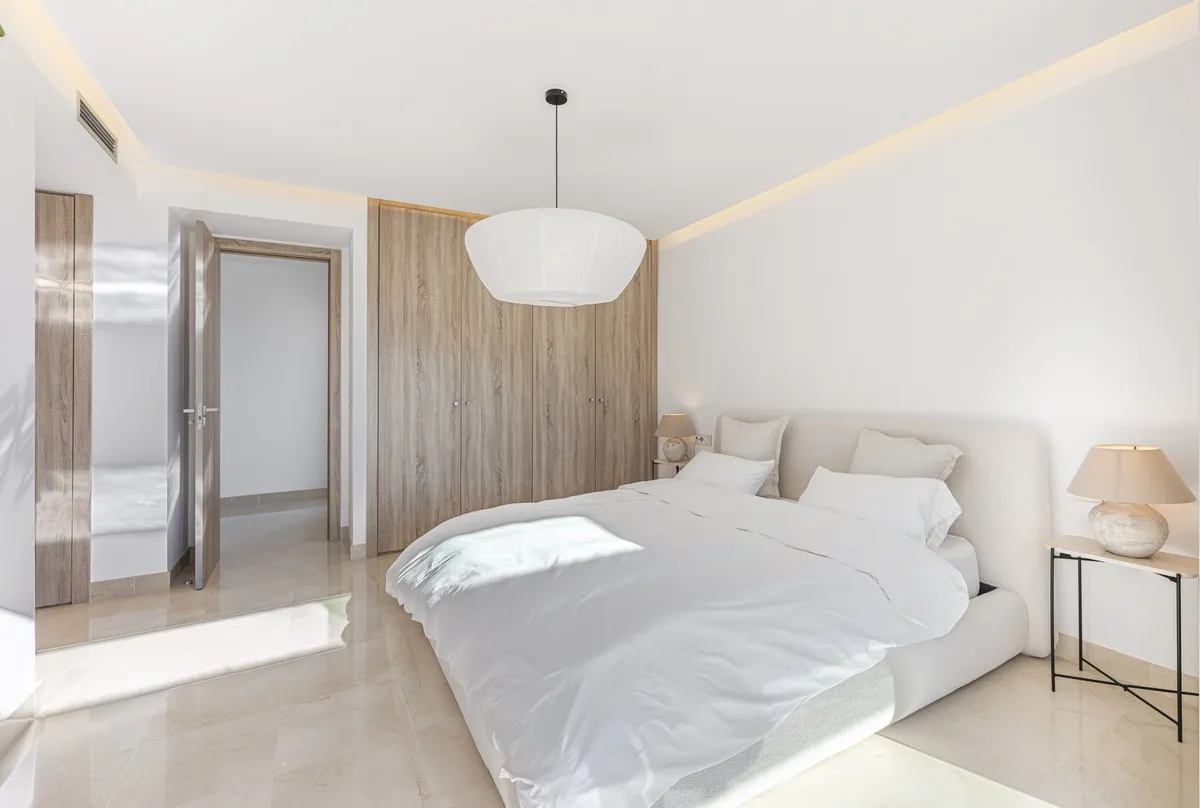 6b0549ec-b9fd-431b-aa0c-a753edf5acca