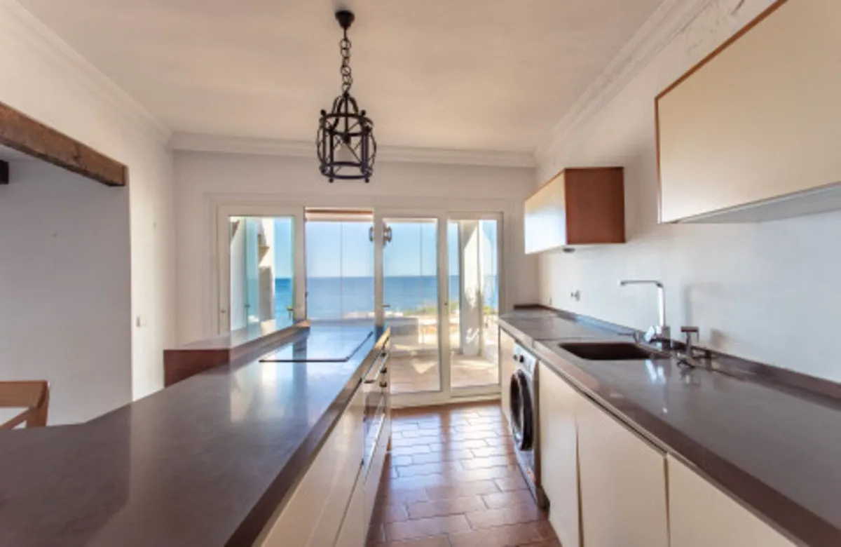 03849efa-b309-45e8-8274-b634130d3cc1