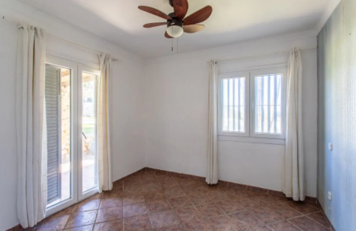 2a35bea7-b1ae-4ef3-a976-251b10b0a5f4