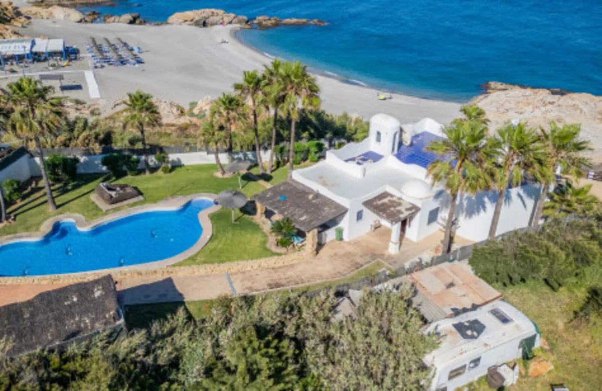 a6645fce-56cd-4c41-a2f0-80e2fa8a96d3