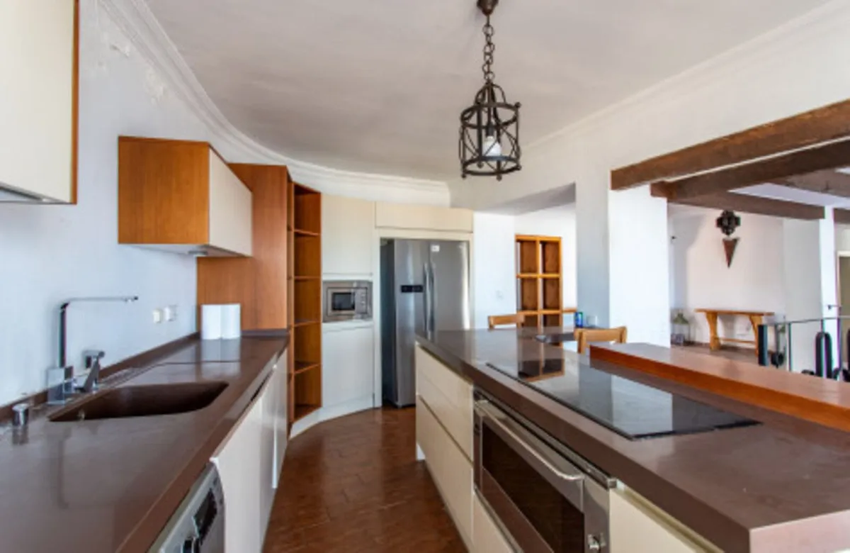 a86a76fe-06b5-4d84-8eec-885d1cc5b94a