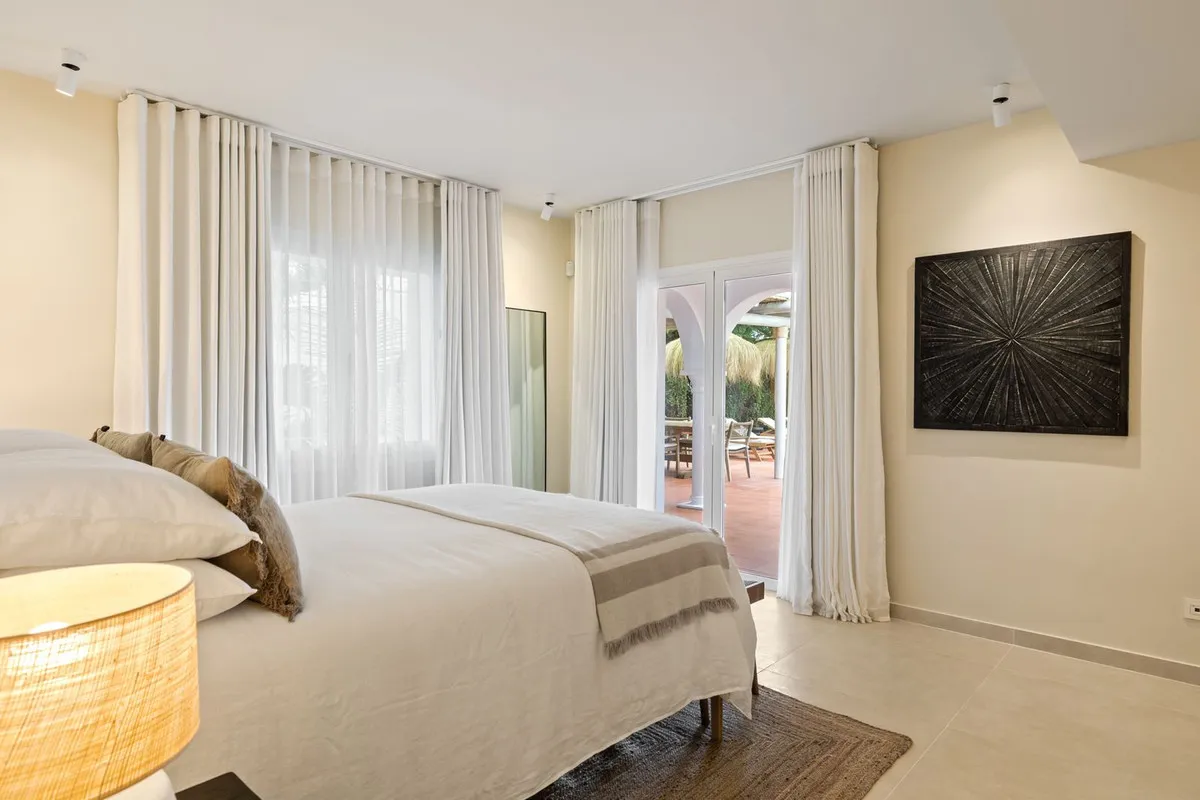 2e4d3445-5d50-47e2-984b-11ef6934c9f6