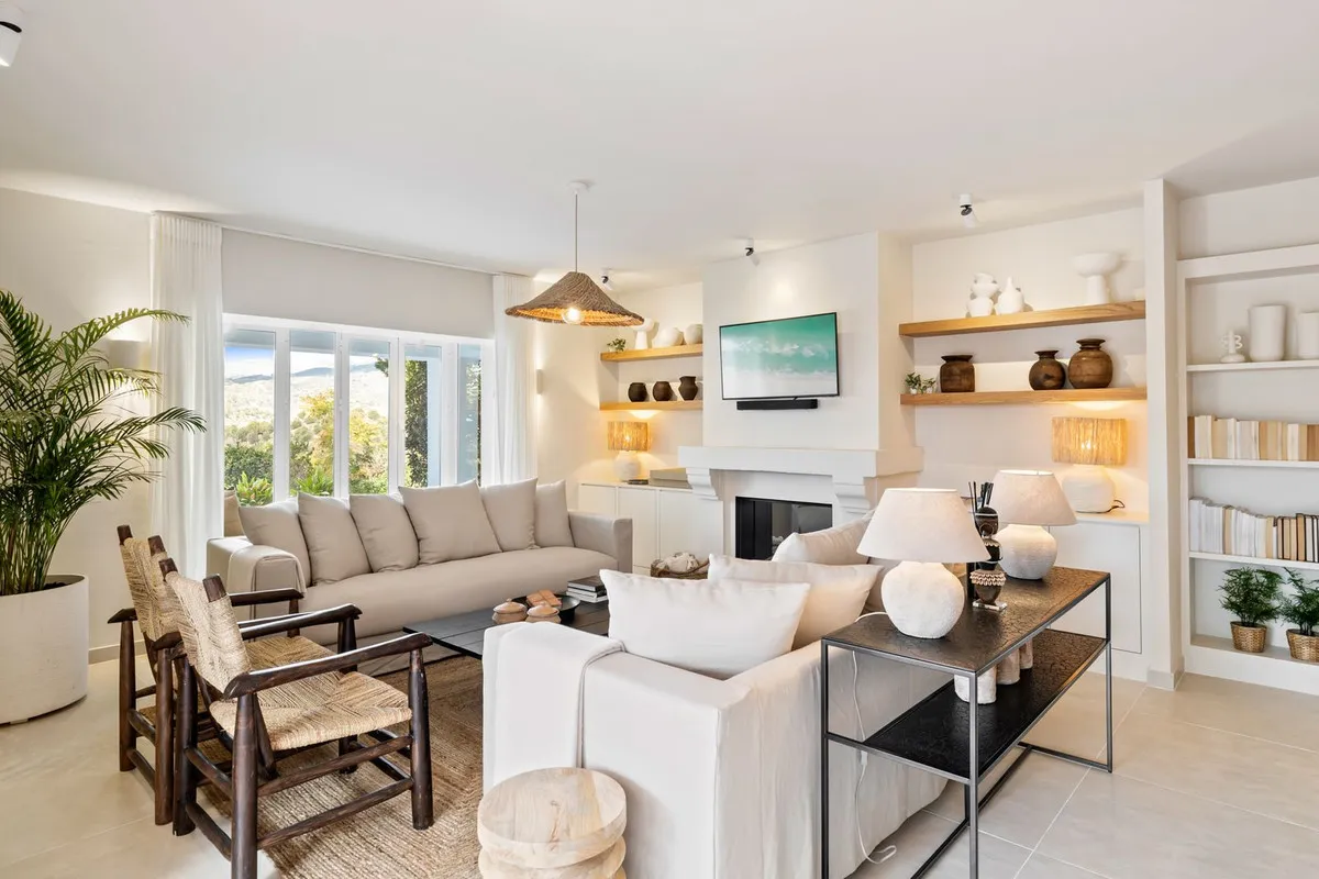 2fa120c8-0c62-437d-aac7-35e7f589612b