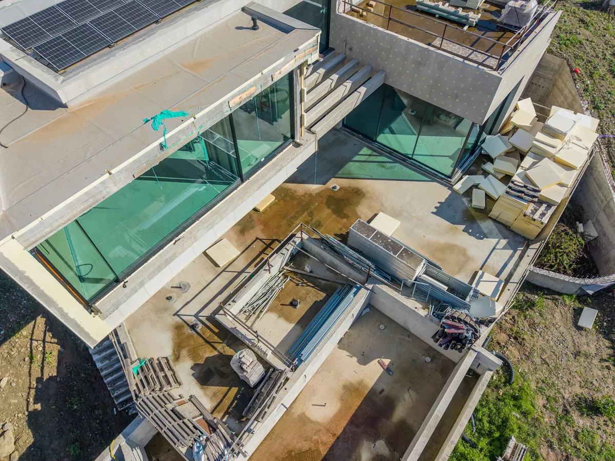 5479bf49-27da-45c6-b7d0-3872027c23b5