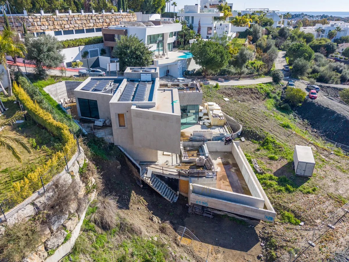 f853d85b-4981-482c-bcbe-ebdd76855767