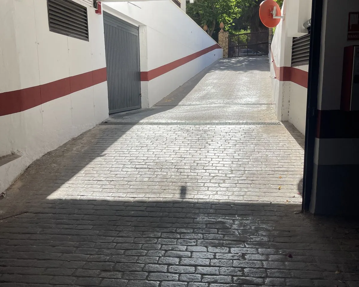 82e37a4d-6f5a-4a80-8b18-bcefc9cb0034