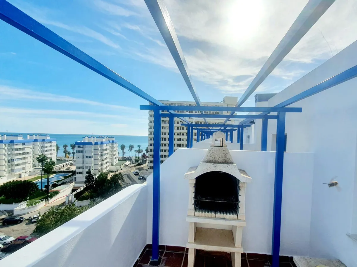 b7bd093c-2c4f-4cdf-b503-f612409f3858